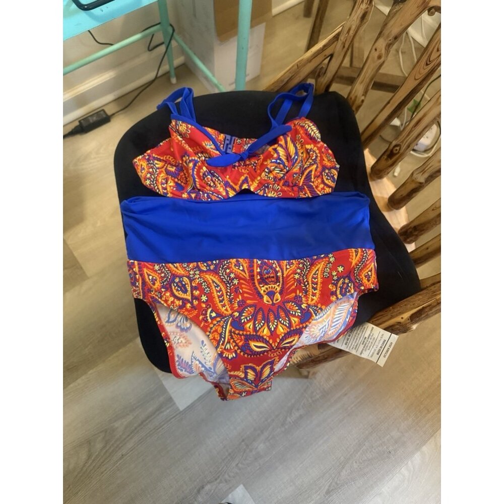 Pour  Moui? 2 Piece Swim Suit Size Small